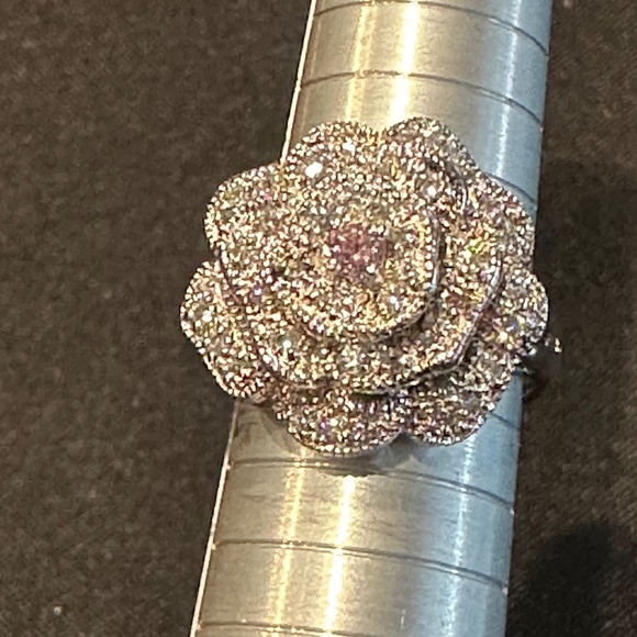 Beautiful 3D Flower Diamonique Ring - Picture 9 of 16